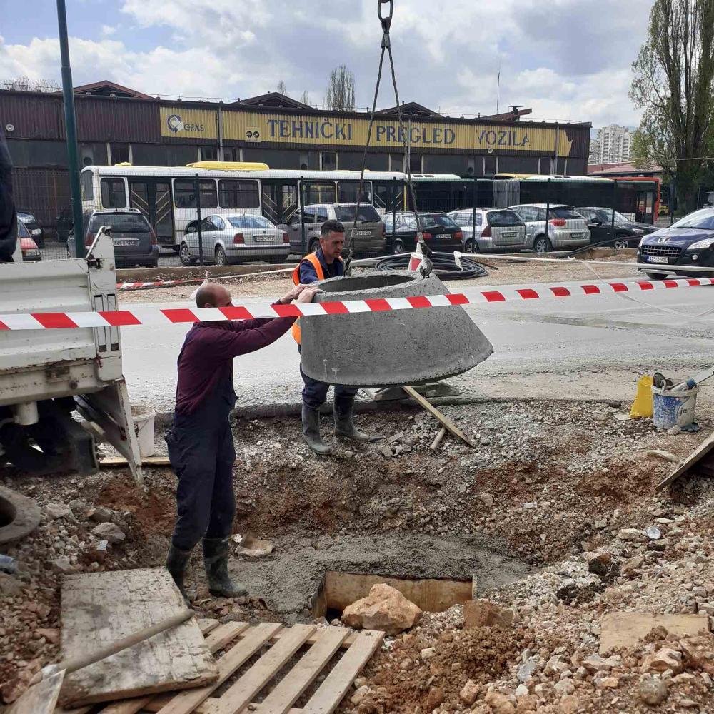 Služba za održavanje kanalizacione mreže i objekata: RADOVI NA KANALIZACIONOJ MREŽI