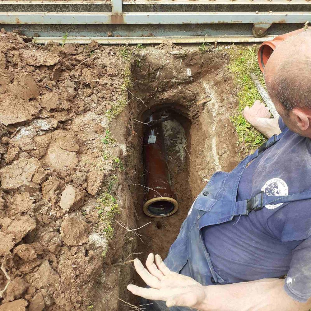 Služba za održavanje kanalizacione mreže i objekata: RADOVI NA KANALIZACIONOJ MREŽI
