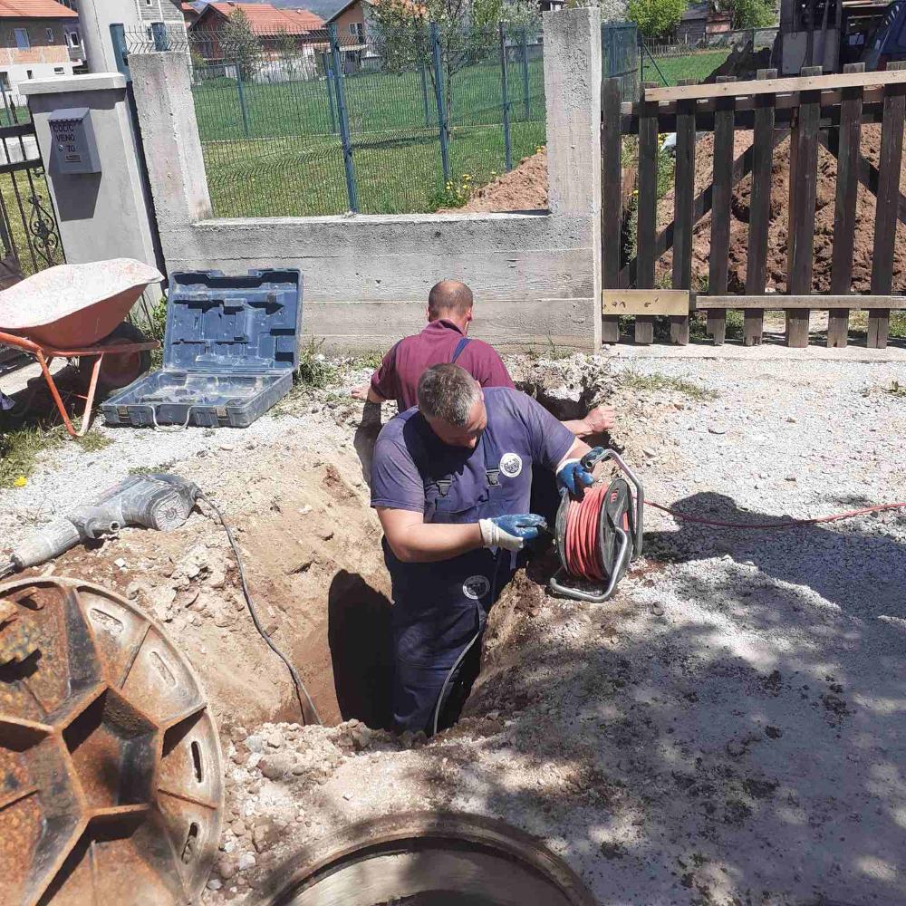 Služba za održavanje kanalizacione mreže i objekata: RADOVI NA KANALIZACIONOJ MREŽI
