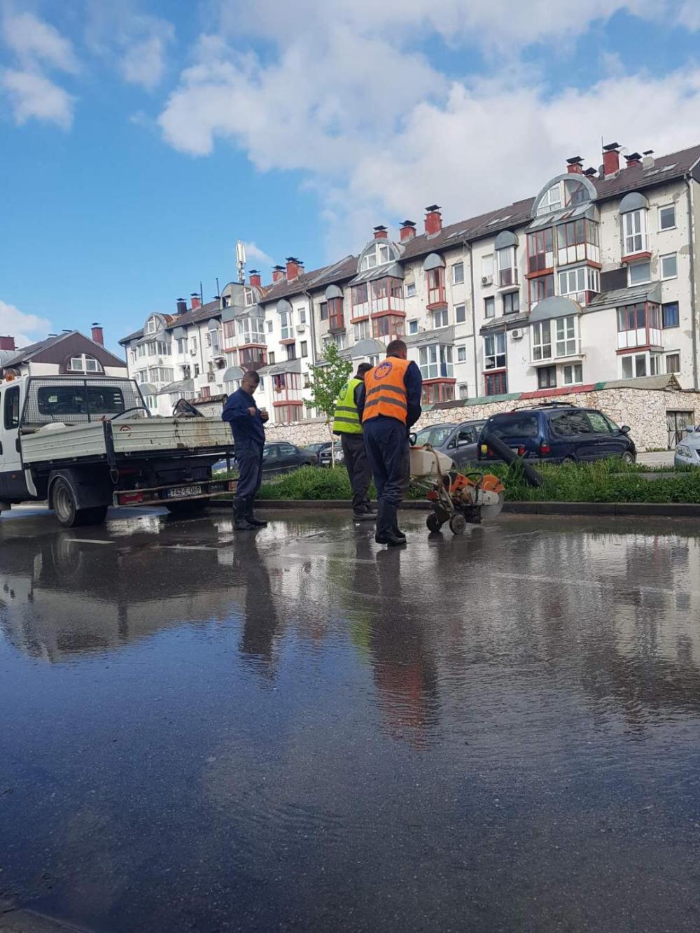 Dežurna ekipa:  POPRAVKE KVAROVA NA VODOVODNOJ MREŽI