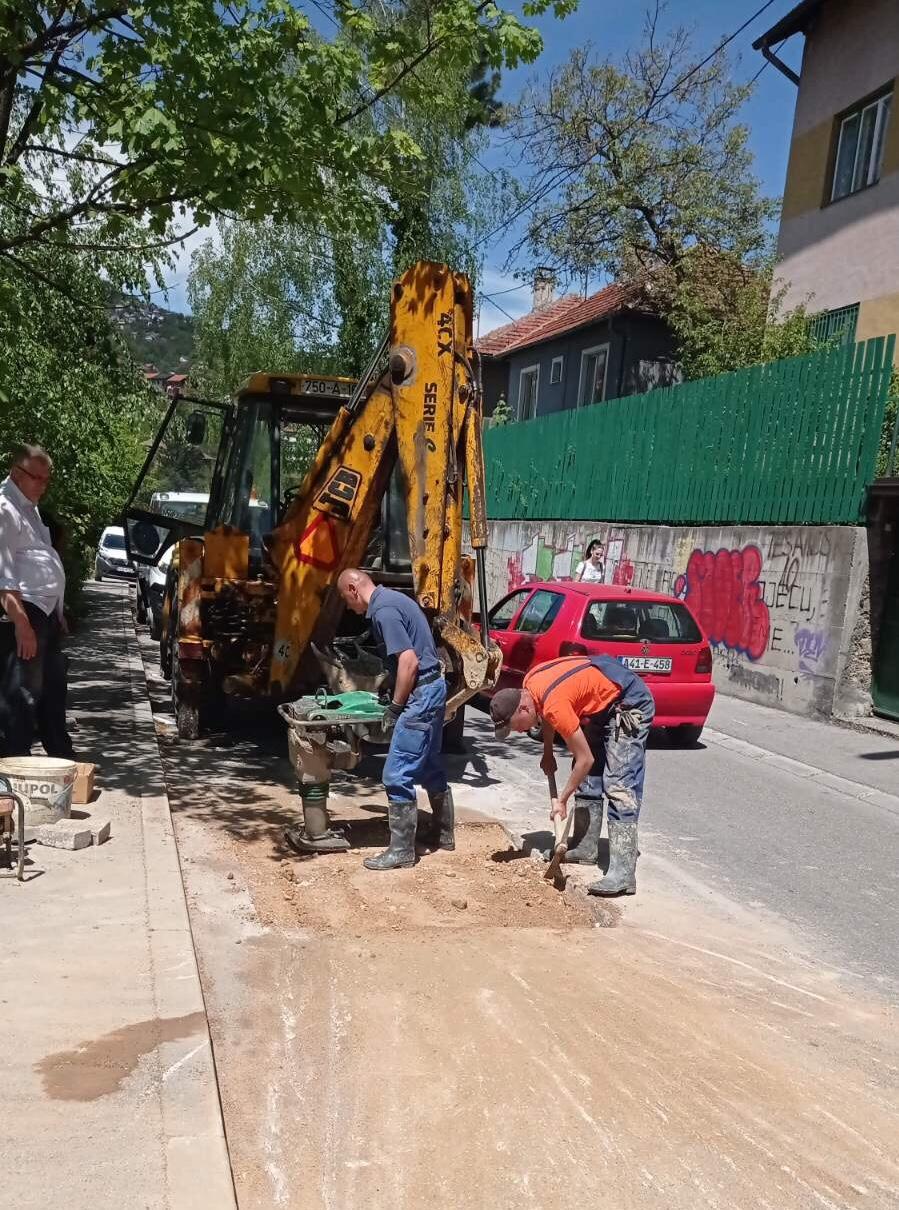 Služba za održavanje vodovodne mreže i objekata:  RADOVI NA VODOVODNOJ MREŽI