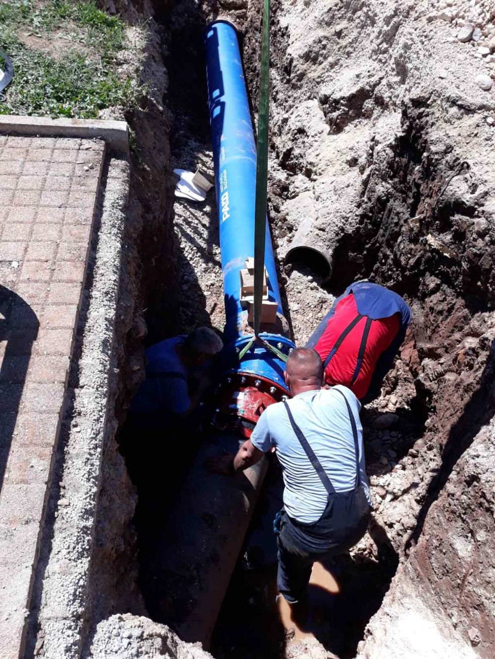 Na lokalitetu Bulevar Meše Selimovića:  IZVRŠENA IZRADA VEZA I BAJPASA
