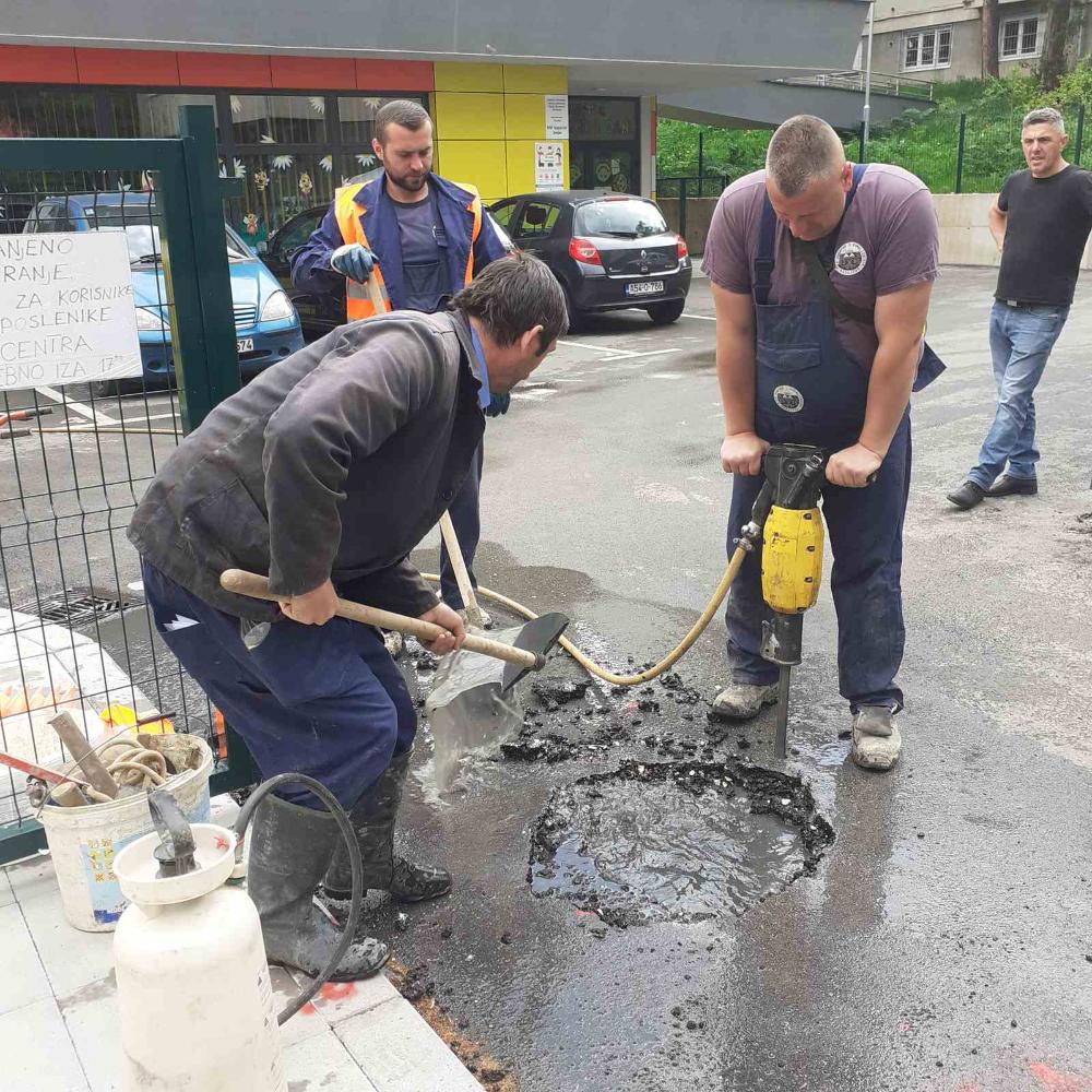 Služba za održavanje kanalizacione mreže i objekata: RADOVI NA KANALIZACIONOJ MREŽI