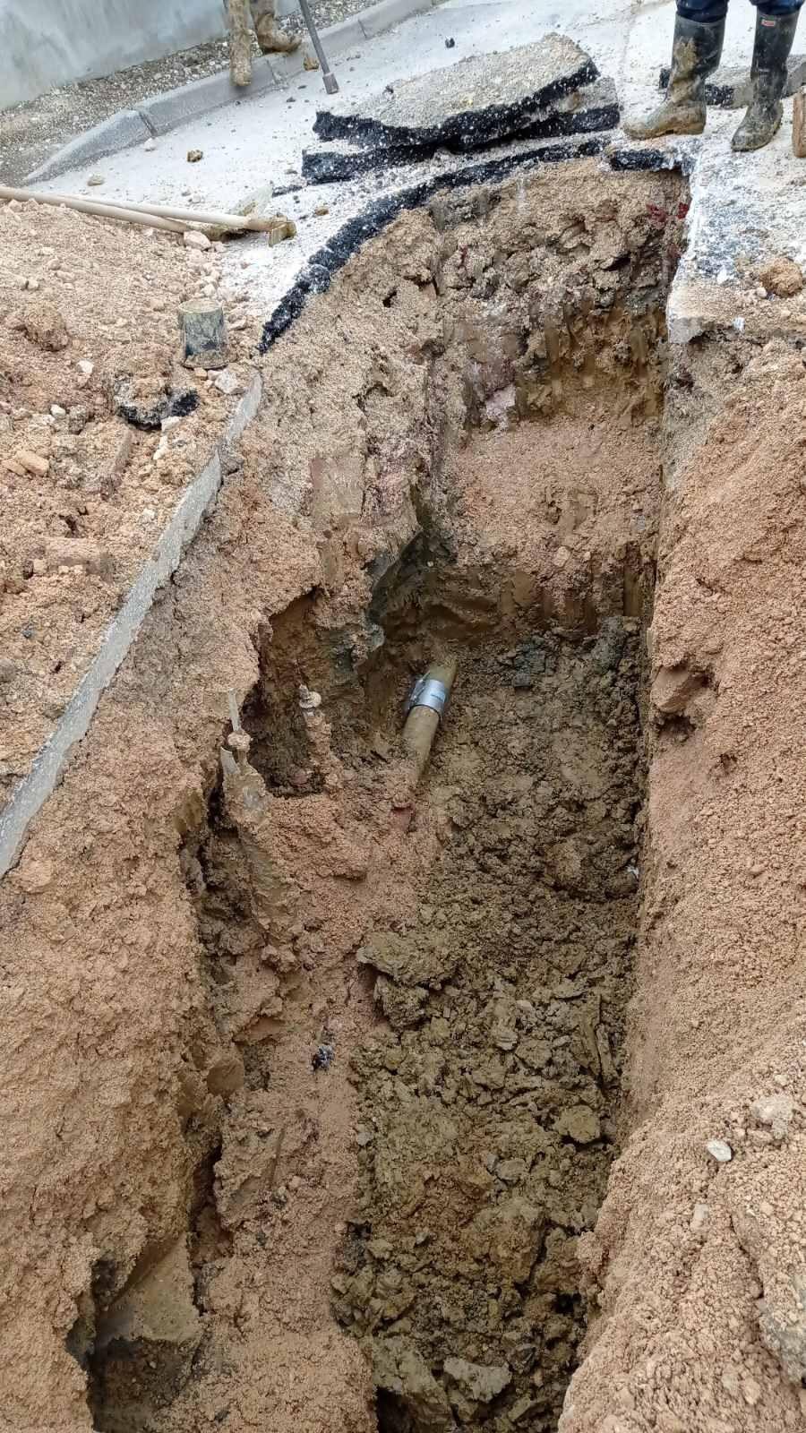 Dežurna ekipa:   POPRAVKE KVAROVA NA VODOVODNOJ MREŽI