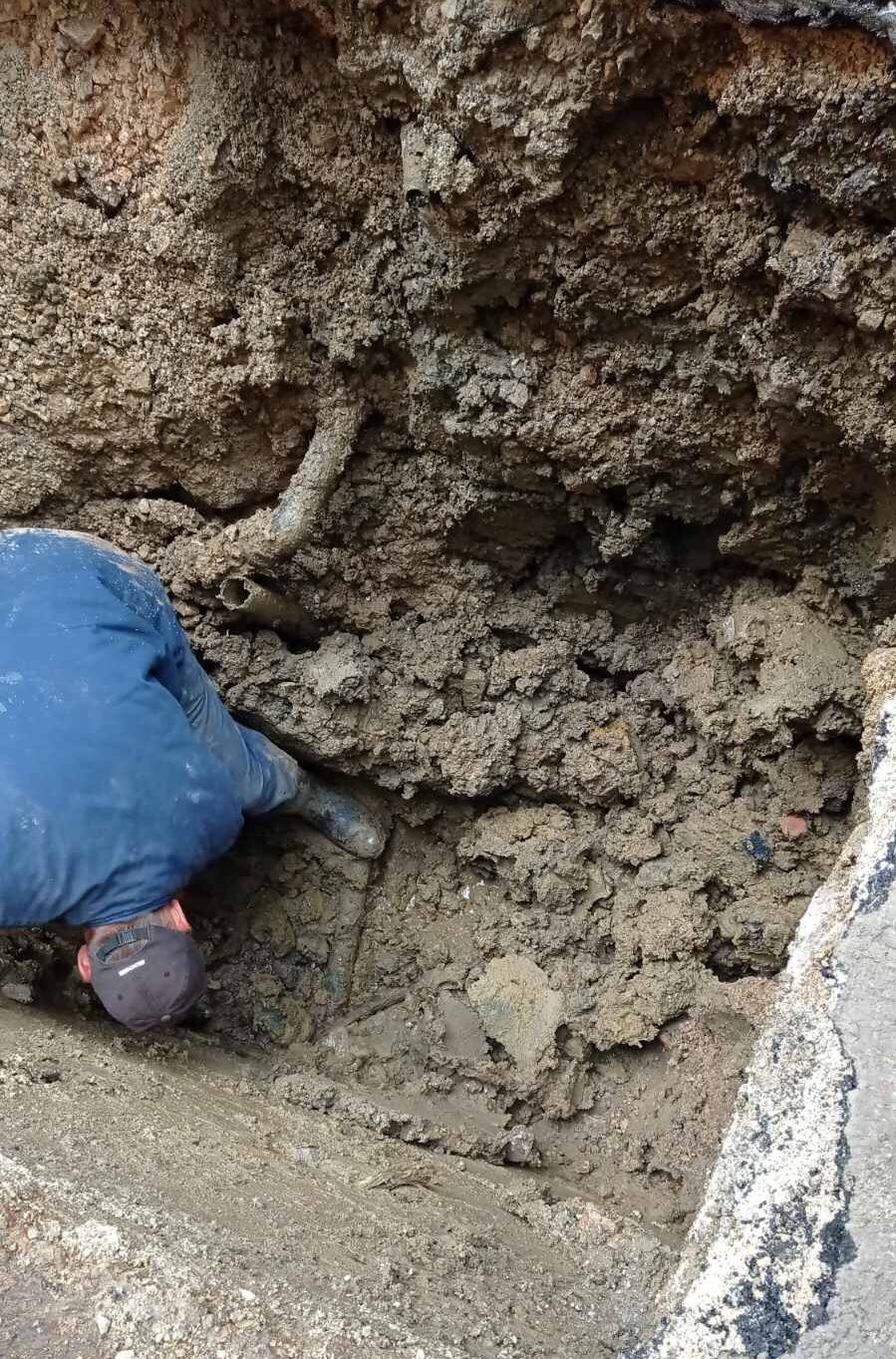 Služba za održavanje vodovodne mreže i objekata:  RADOVI NA VODOVODNOJ MREŽI