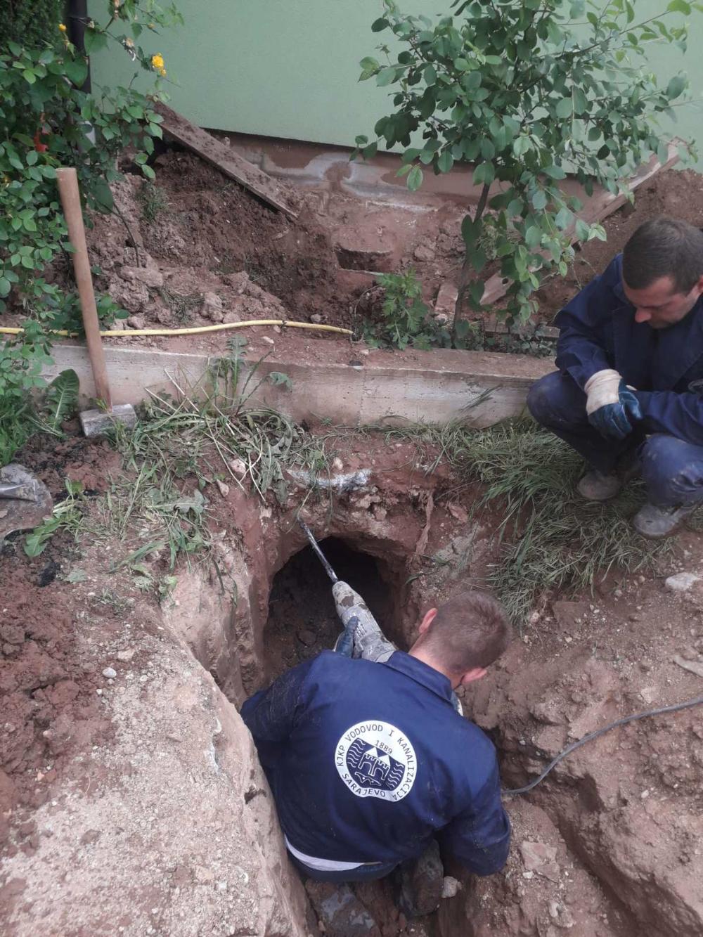 Služba za održavanje kanalizacione mreže i objekata:  RADOVI NA KANALIZACIONOJ MREŽI