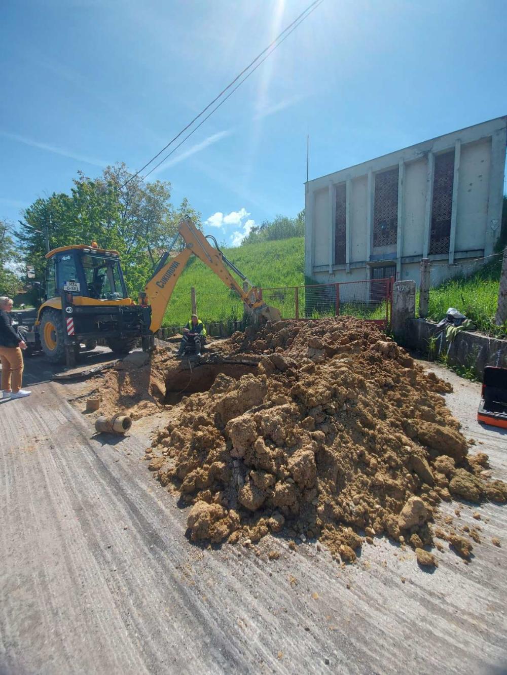 Služba za održavanje vodovodne mreže i objekata:  RADOVI NA VODOVODNOJ MREŽI