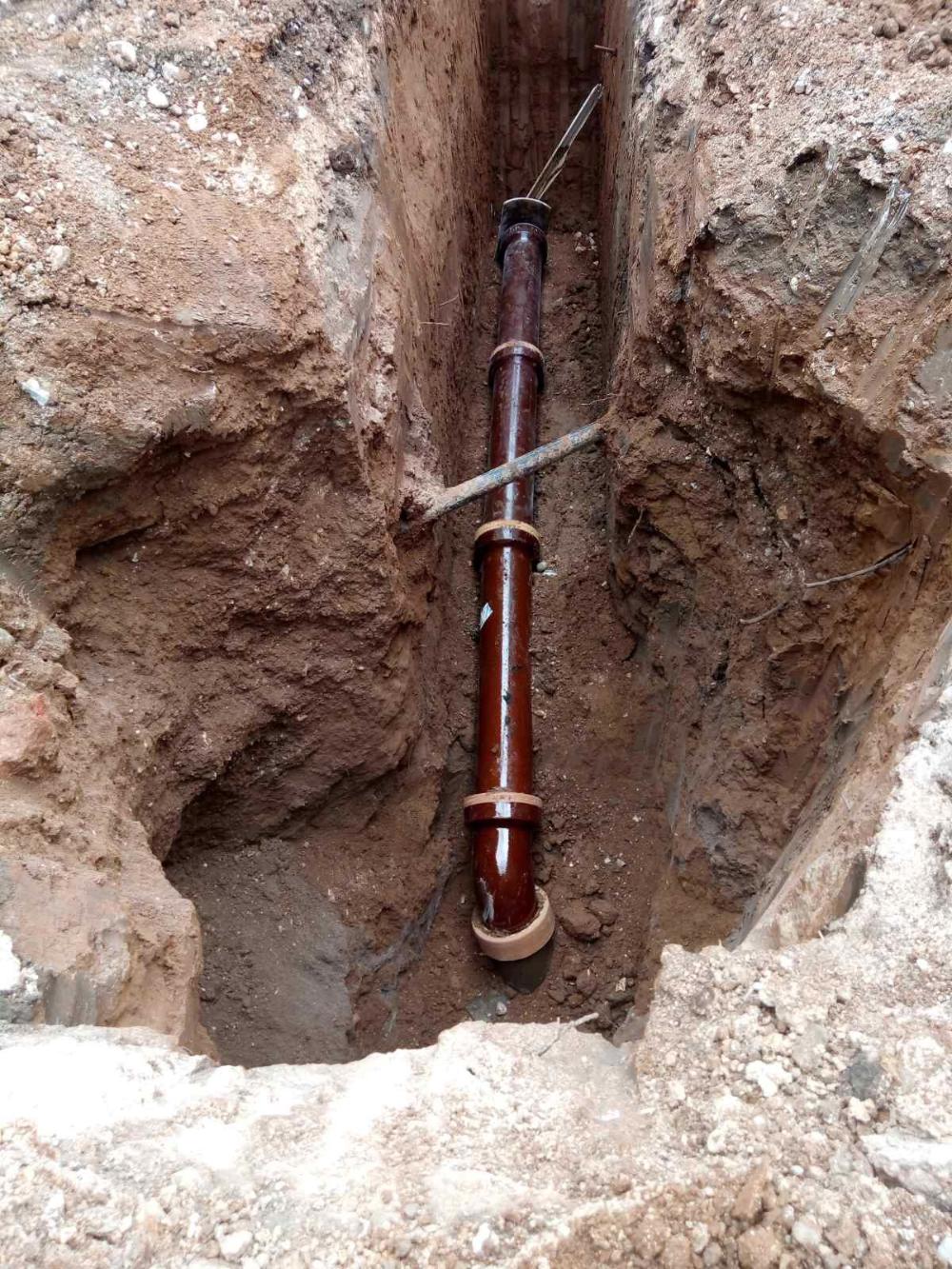 Služba za održavanje kanalizacione mreže i objekata:  RADOVI NA KANALIZACIONOJ MREŽI