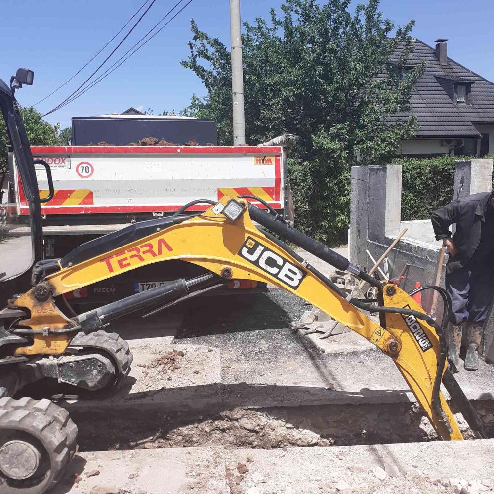 Služba za održavanje kanalizacione mreže i objekata:  RADOVI NA KANALIZACIONOJ MREŽI