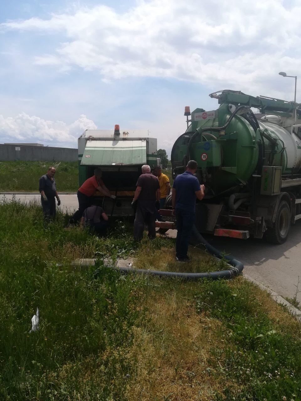 Služba za održavanje kanalizacione mreže i objekata:  RADOVI NA KANALIZACIONOJ MREŽI