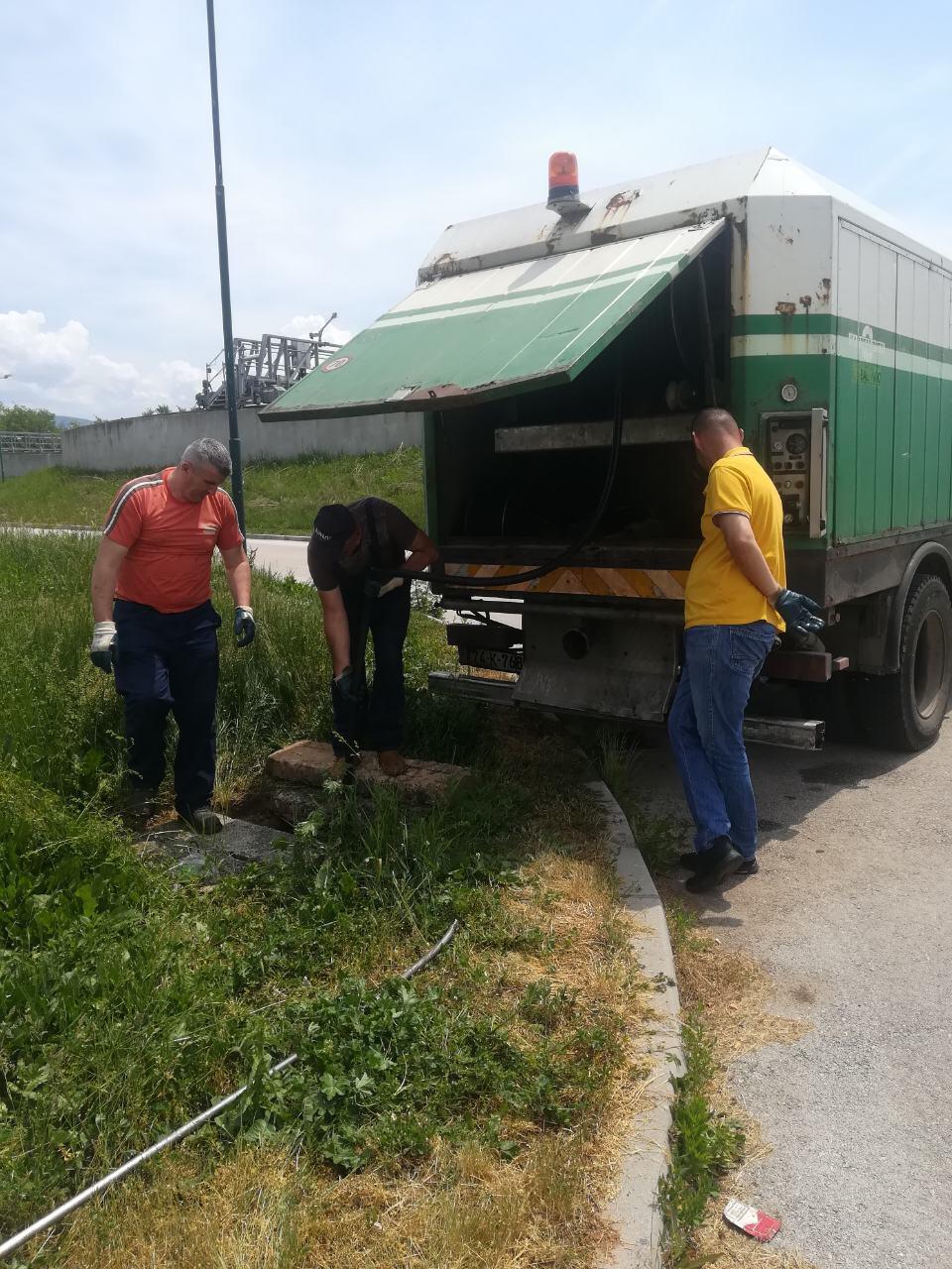Služba za održavanje kanalizacione mreže i objekata:  RADOVI NA KANALIZACIONOJ MREŽI