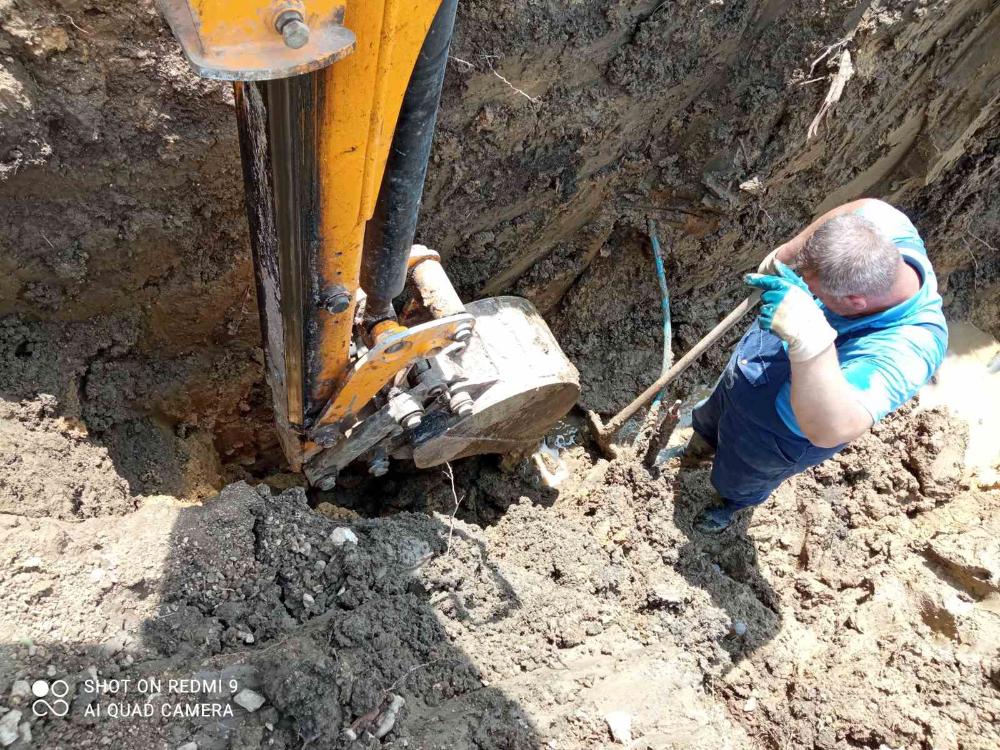 Služba za održavanje vodovodne mreže i objekata:  RADOVI NA VODOVODNOJ MREŽI