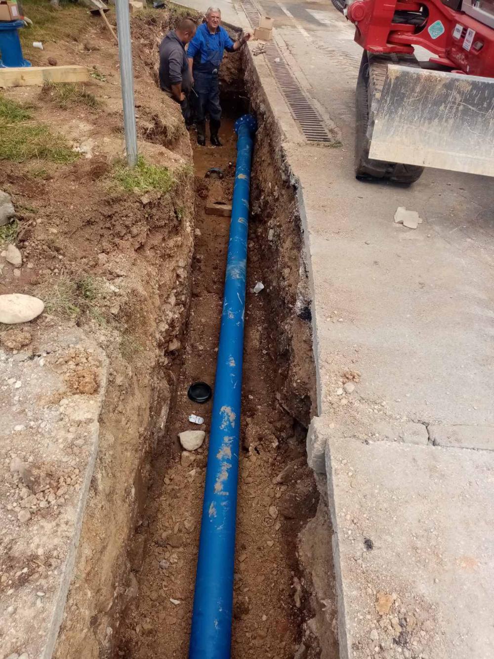Služba za održavanje vodovodne mreže i objekata:  RADOVI NA VODOVODNOJ MREŽI