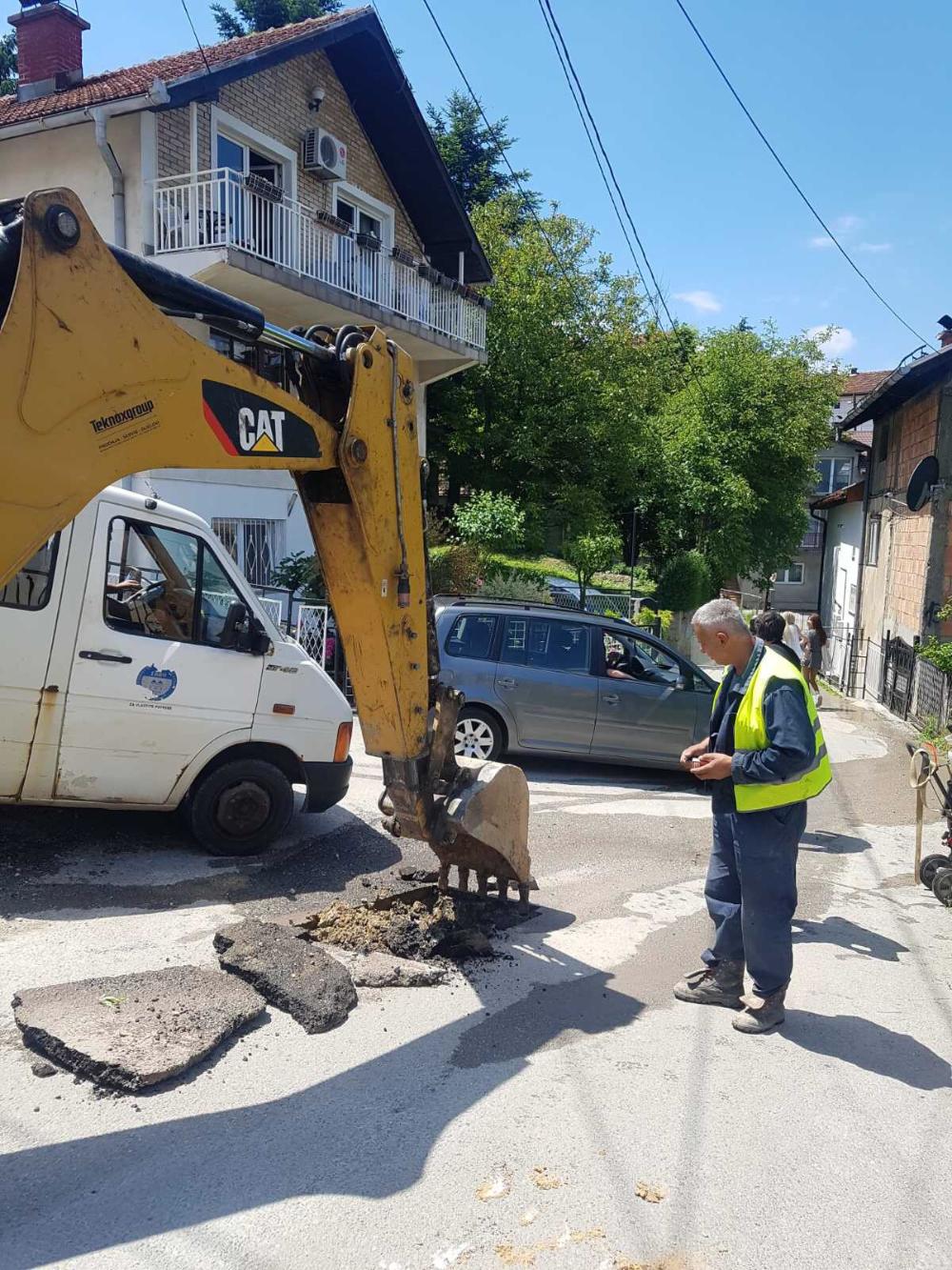 Služba za održavanje vodovodne mreže i objekata:  RADOVI NA VODOVODNOJ MREŽI