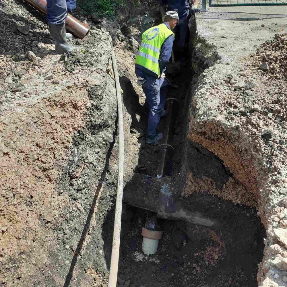 Služba za održavanje kanalizacione mreže i objekata:  RADOVI NA KANALIZACIONOJ MREŽI