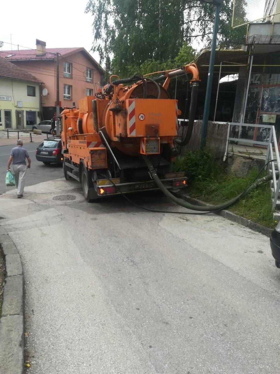 Služba za održavanje kanalizacione mreže i objekata: IZRADA I MONTAŽA SEPARATNIH PRIKLJUČAKA