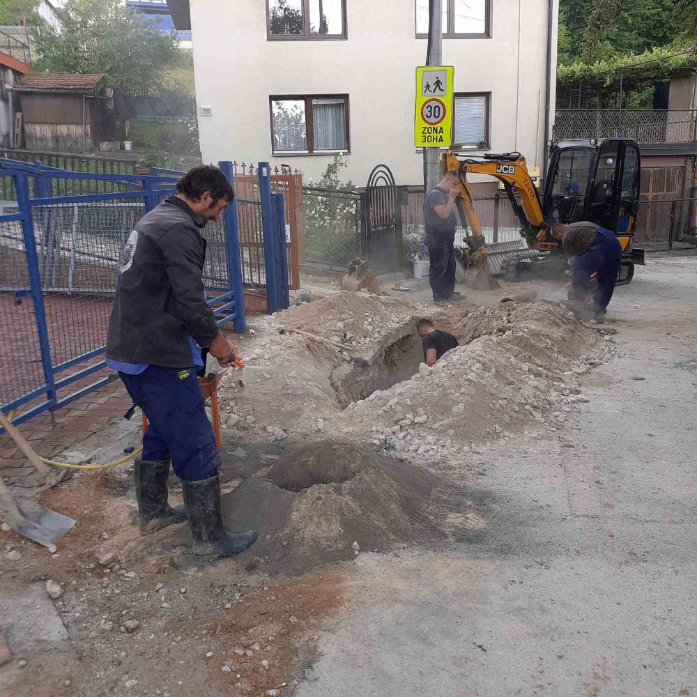 Služba za održavanje kanalizacione mreže i objekata: IZRADA I MONTAŽA SEPARATNIH PRIKLJUČAKA
