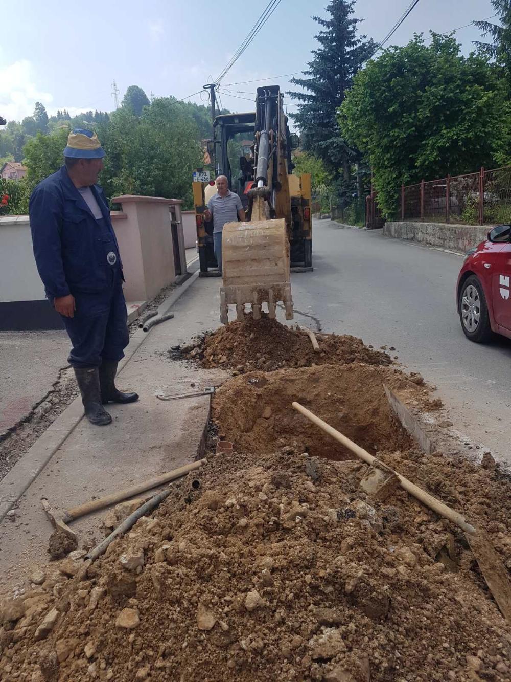 Služba za održavanje vodovodne mreže i objekata:  RADOVI NA VODOVODNOJ MREŽI