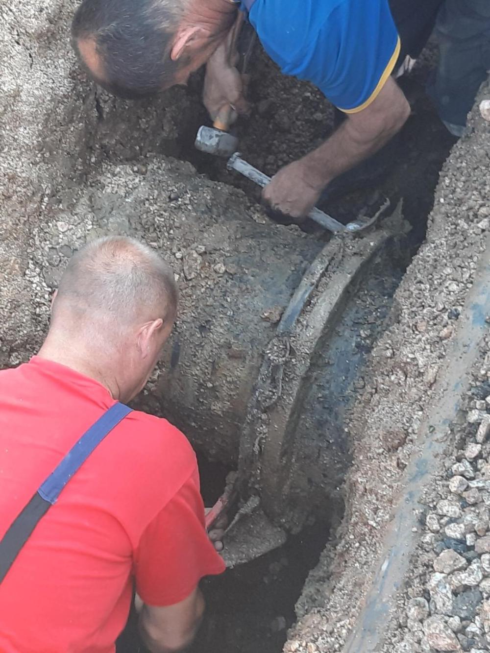 Bulevar Meše Selimovića: RADOVI NA IZRADI VEZA