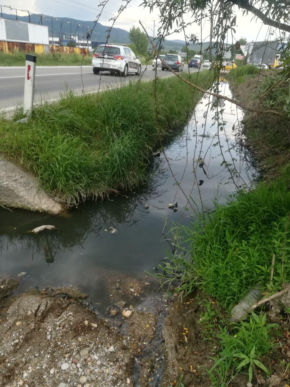 Služba za održavanje kanalizacione mreže i objekata:  RADOVI NA KANALIZACIONOJ MREŽI