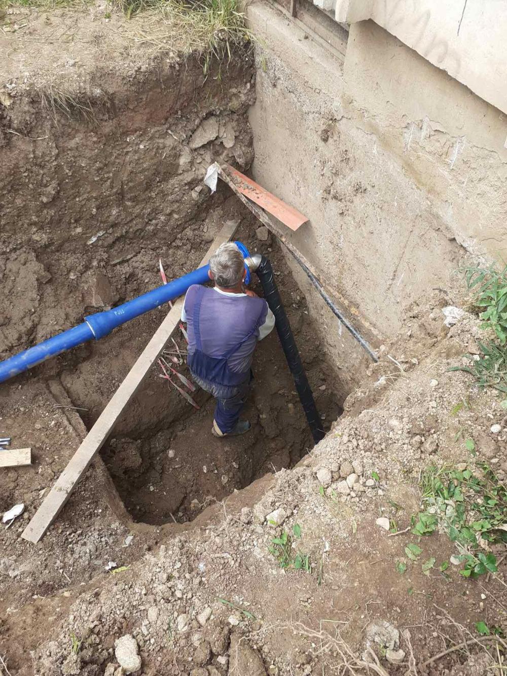 Služba za održavanje vodovodne mreže i objekata:  RADOVI NA VODOVODNOJ MREŽI
