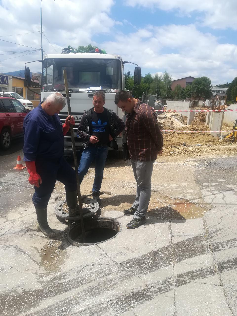Služba za održavanje kanalizacione mreže i objekata:  RADOVI NA KANALIZACIONOJ MREŽI