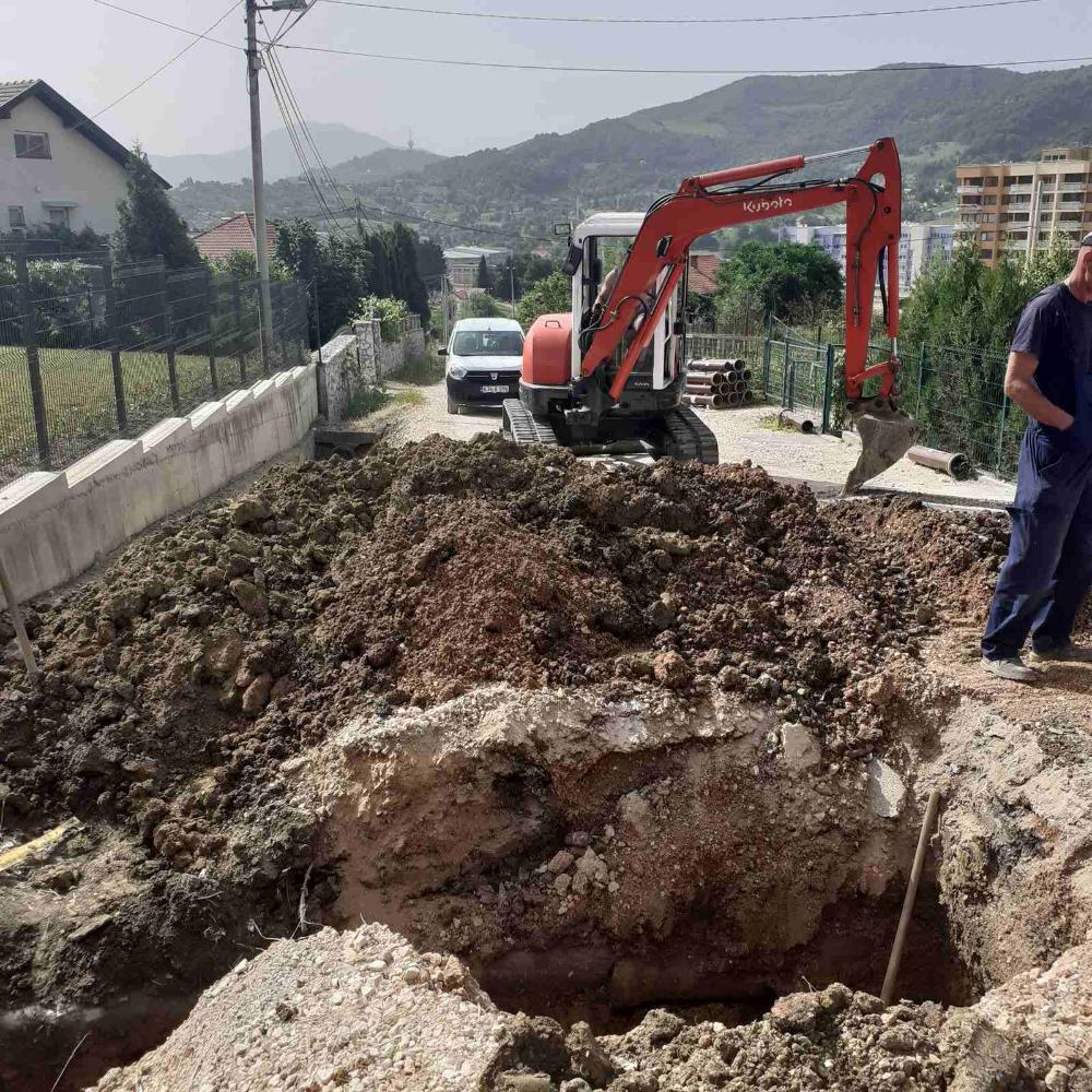 Služba za održavanje kanalizacione mreže i objekata: RADOVI NA KANALIZACIONOJ MREŽI