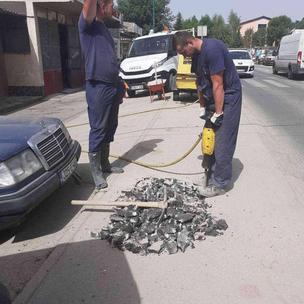 Služba za održavanje kanalizacione mreže i objekata: RADOVI NA KANALIZACIONOJ MREŽI