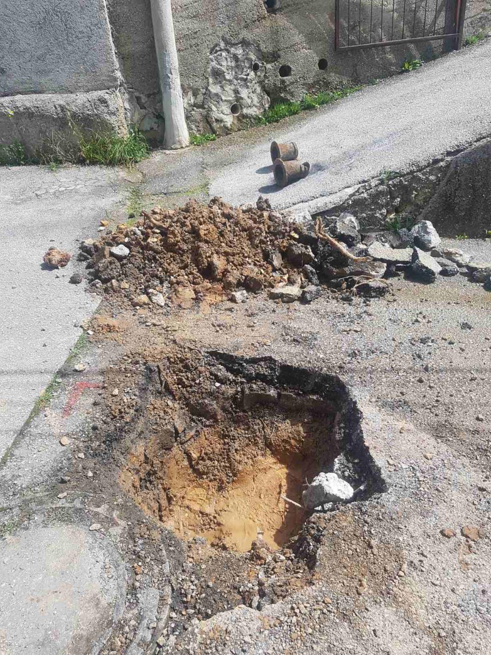 Služba za održavanje vodovodne mreže i objekata: POPRAVKE KVAROVA NA VODOVODNOJ MREŽI