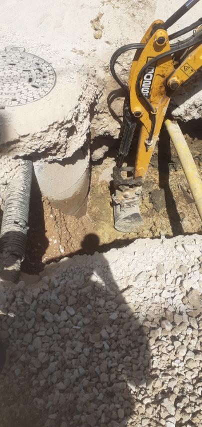 Služba održavanja kanalizacione mreže i objekata: RADOVI NA KANALIZACIONOJ MREŽI
