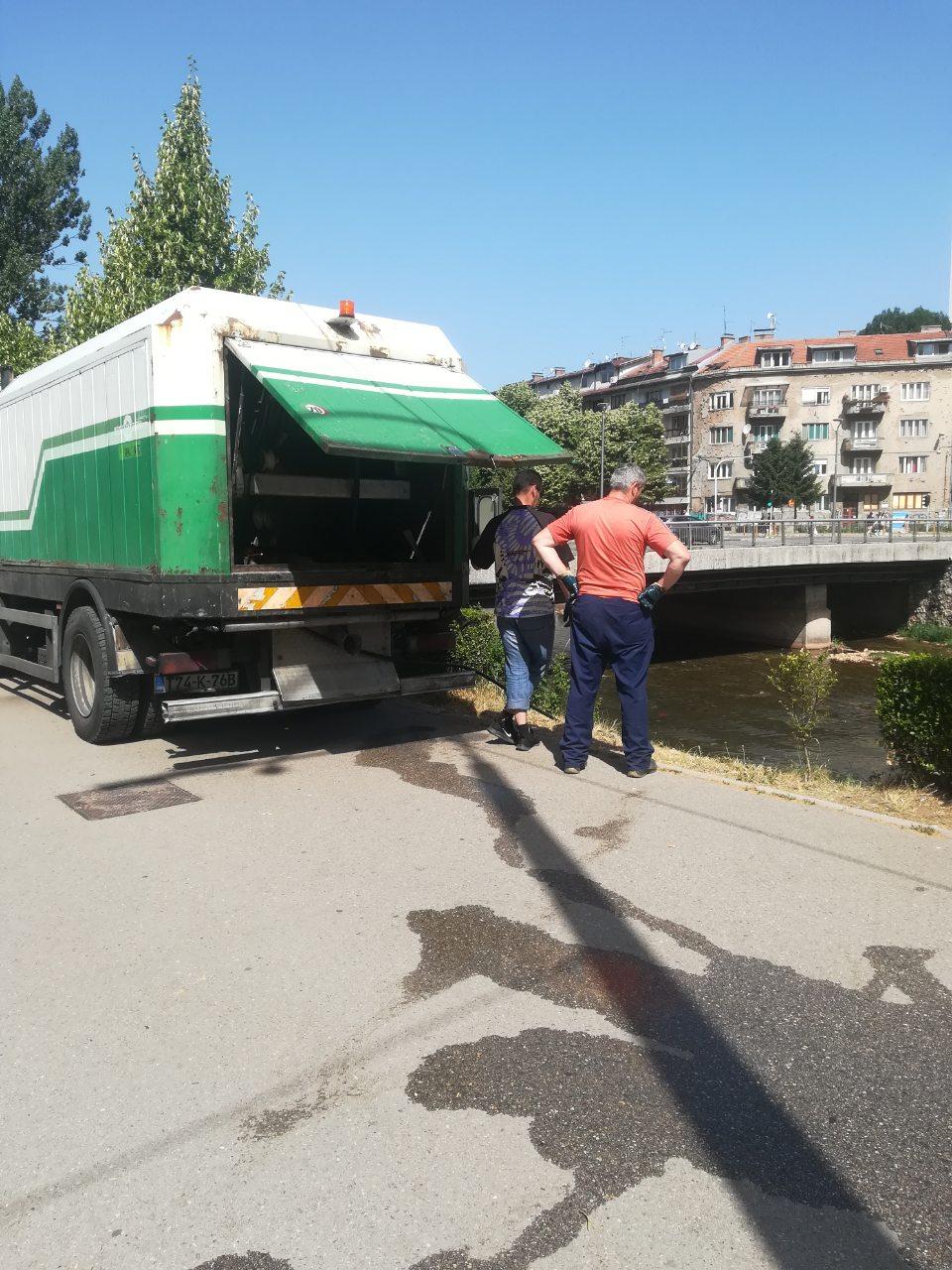 Služba održavanja kanalizacione mreže i objekata: RADOVI NA KANALIZACIONOJ MREŽI
