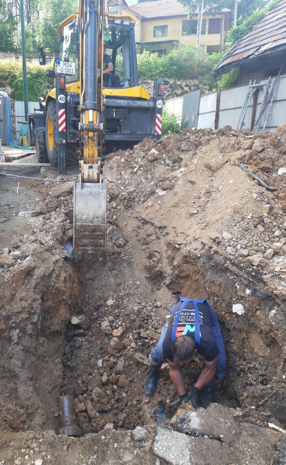 Služba za održavanje vodovodne mreže i objekata:  RADOVI NA VODOVODNOJ MREŽI