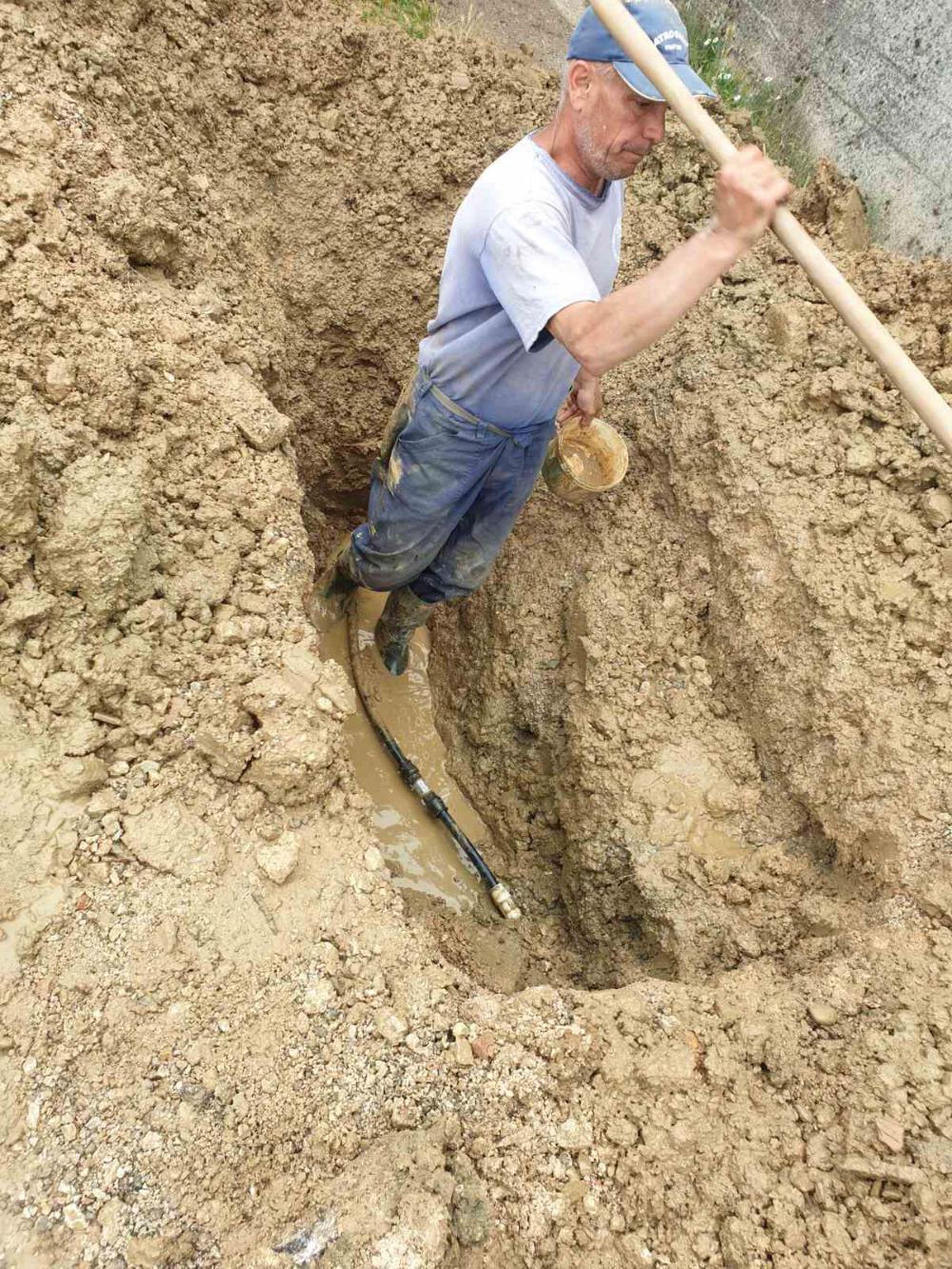 Dežurna ekipa:  POPRAVKE KVAROVA NA VODOVODNOJ MREŽI