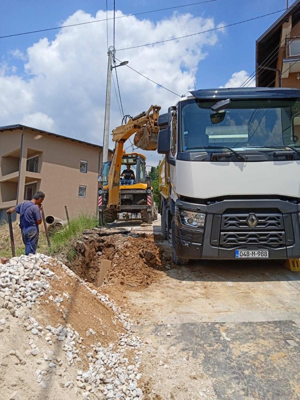 Služba održavanja kanalizacione mreže i objekata: RADOVI NA KANALIZACIONOJ MREŽI