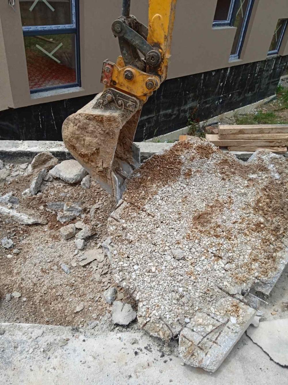 Služba za održavanje kanalizacione mreže i objekata: RADOVI TOKOM VIKENDA 