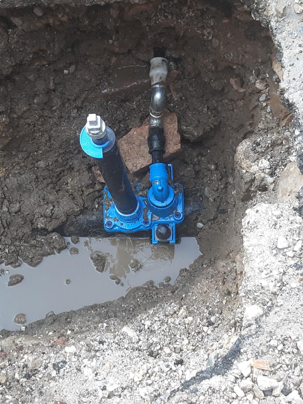 Služba za održavanje vodovodne mreže i objekata:  RADOVI NA VODOVODNOJ MREŽI