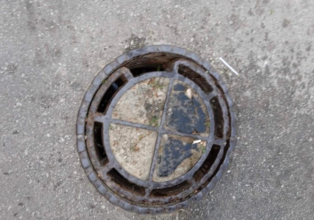 Služba održavanja kanalizacione mreže i objekata:  RADOVI NA KANALIZACIONOJ MREŽI