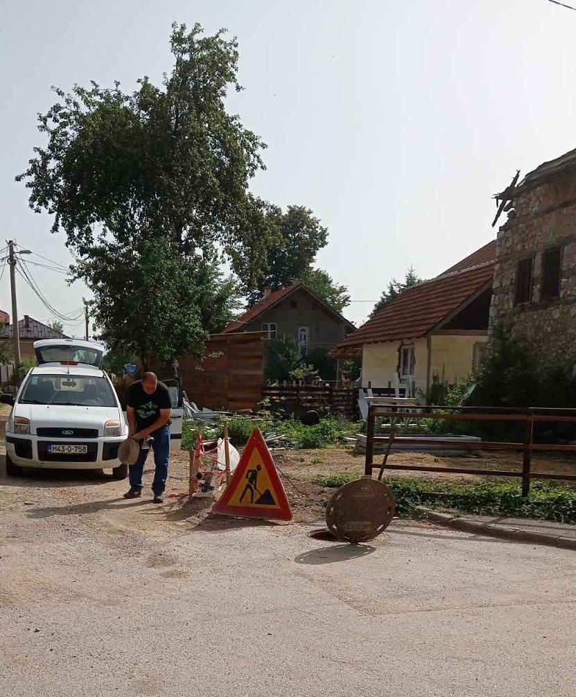 Služba za održavanje vodovodne mreže i objekata:  RADOVI NA VODOVODNOJ MREŽI