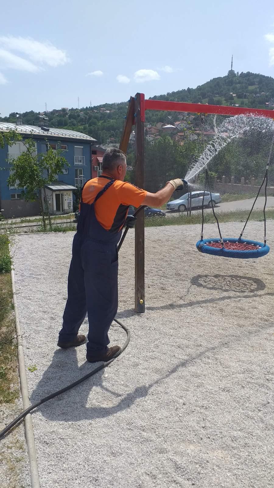 Služba održavanja kanalizacione mreže i objekata:  RADOVI NA KANALIZACIONOJ MREŽI