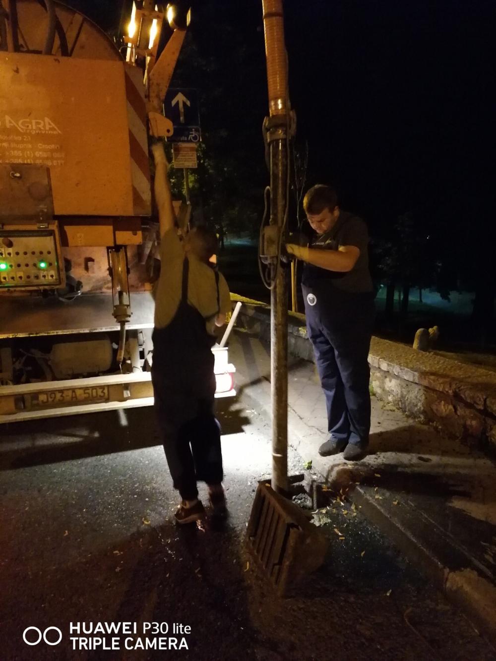 Služba održavanja kanalizacione mreže i objekata:  RADOVI NA KANALIZACIONOJ MREŽI