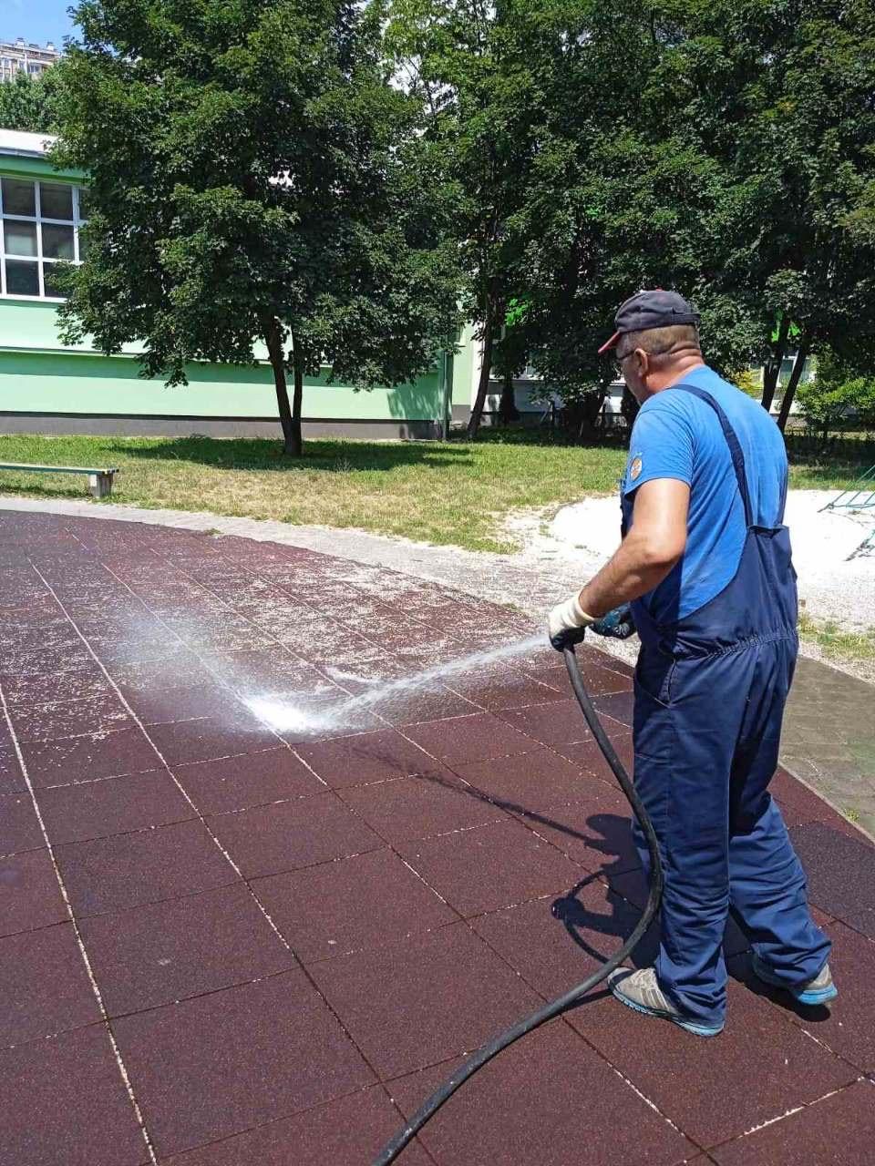 Služba održavanja kanalizacione mreže i objekata:  IZRADA SEPARATNIH PRIKLJUČAKA 