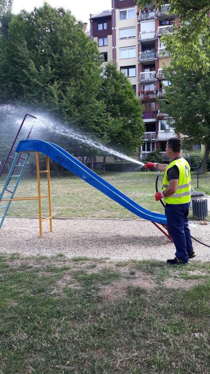 Služba održavanja kanalizacione mreže i objekata:  RADOVI NA KANALIZACIONOJ MREŽI