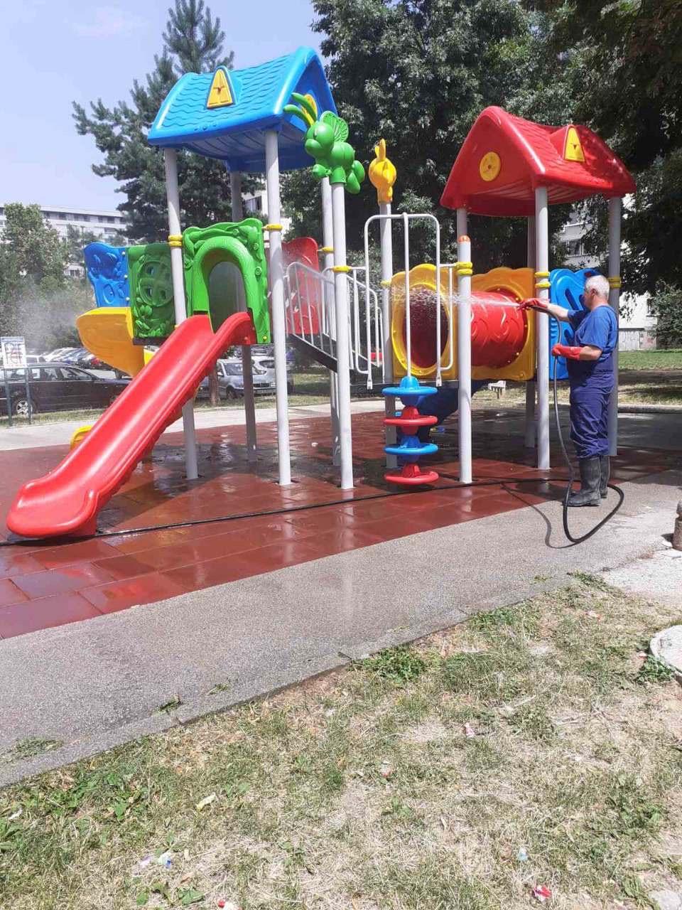 Služba održavanja kanalizacione mreže i objekata:  RADOVI NA KANALIZACIONOJ MREŽI