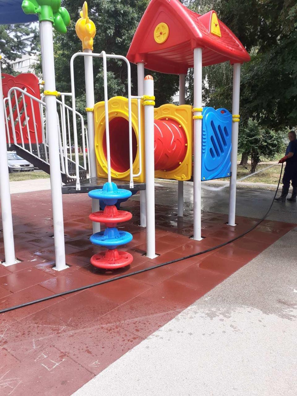 Služba održavanja kanalizacione mreže i objekata:  RADOVI NA KANALIZACIONOJ MREŽI