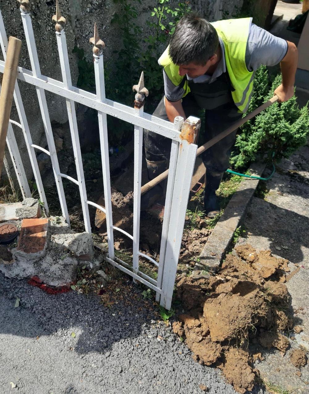 Služba za održavanje vodovodne mreže i objekata:  RADOVI NA VODOVODNOJ MREŽI