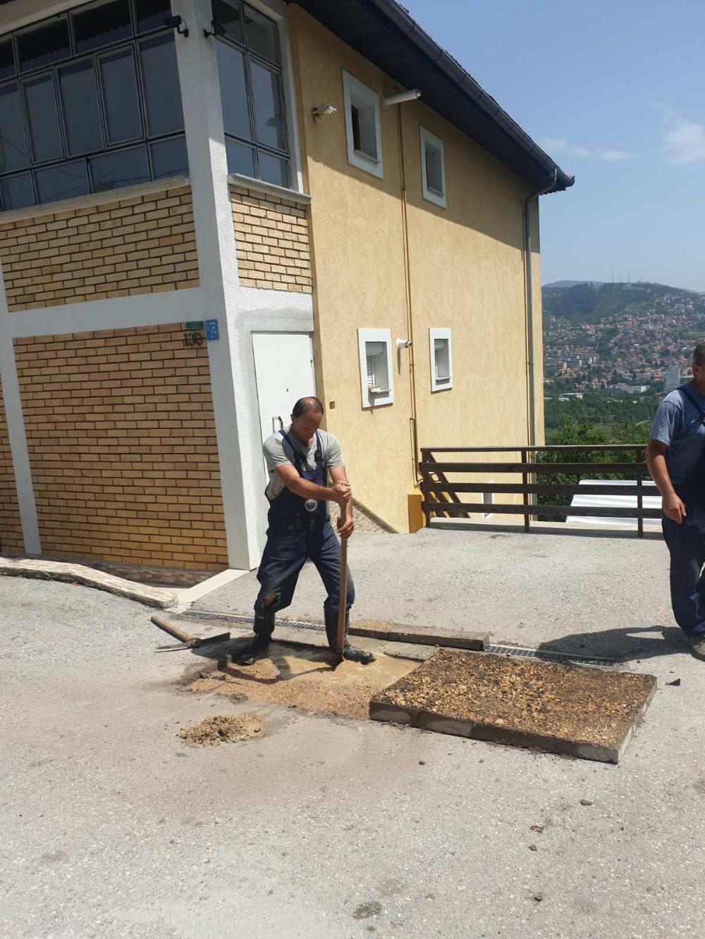 Služba za održavanje vodovodne mreže i objekata:  RADOVI NA VODOVODNOJ MREŽI