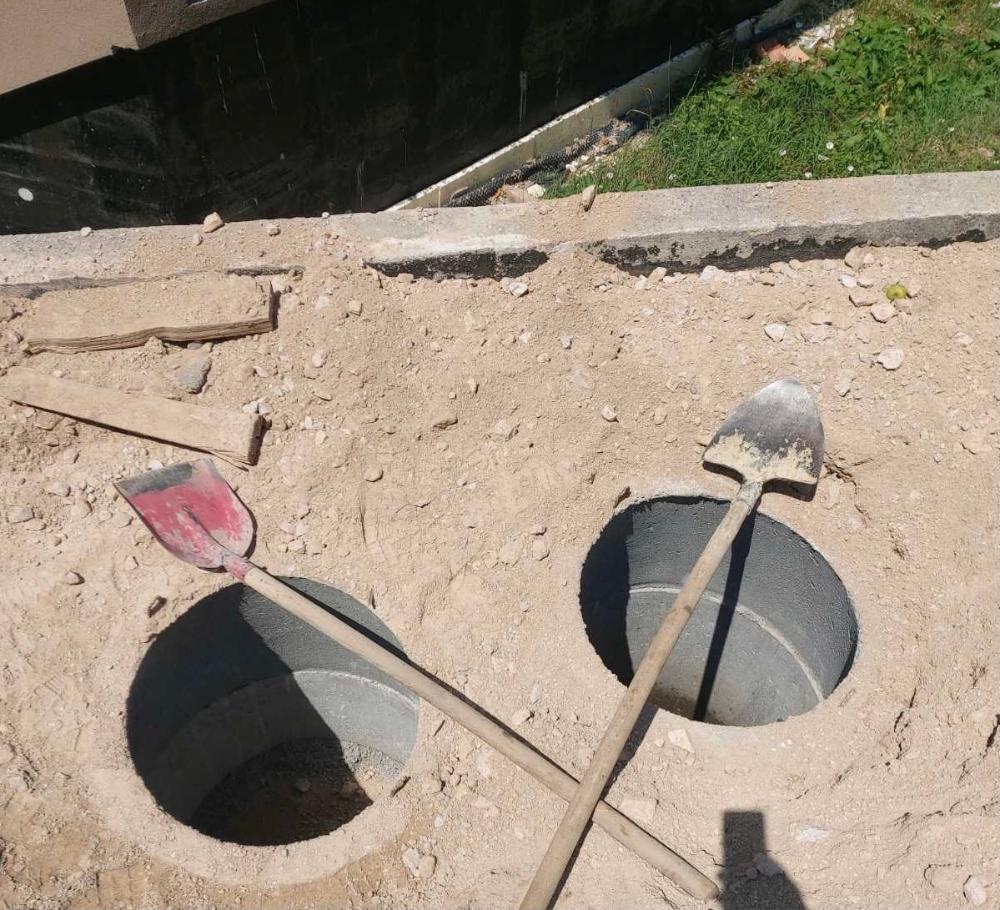 Služba održavanja kanalizacione mreže i objekata:  RADOVI NA KANALIZACIONOJ MREŽI