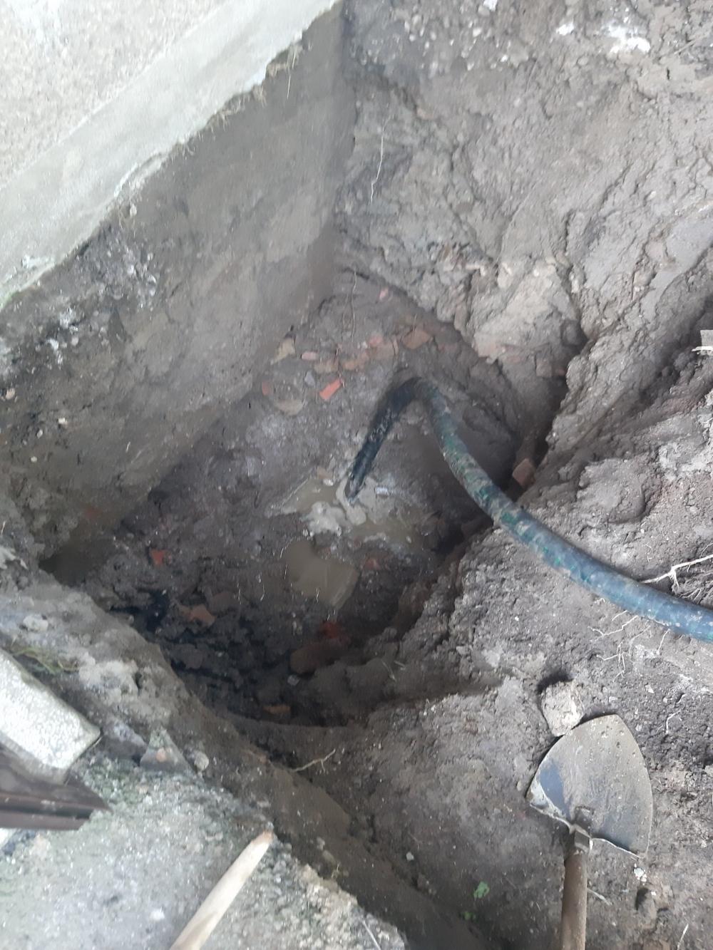 Služba za održavanje vodovodne mreže i objekata:  RADOVI NA VODOVODNOJ MREŽI