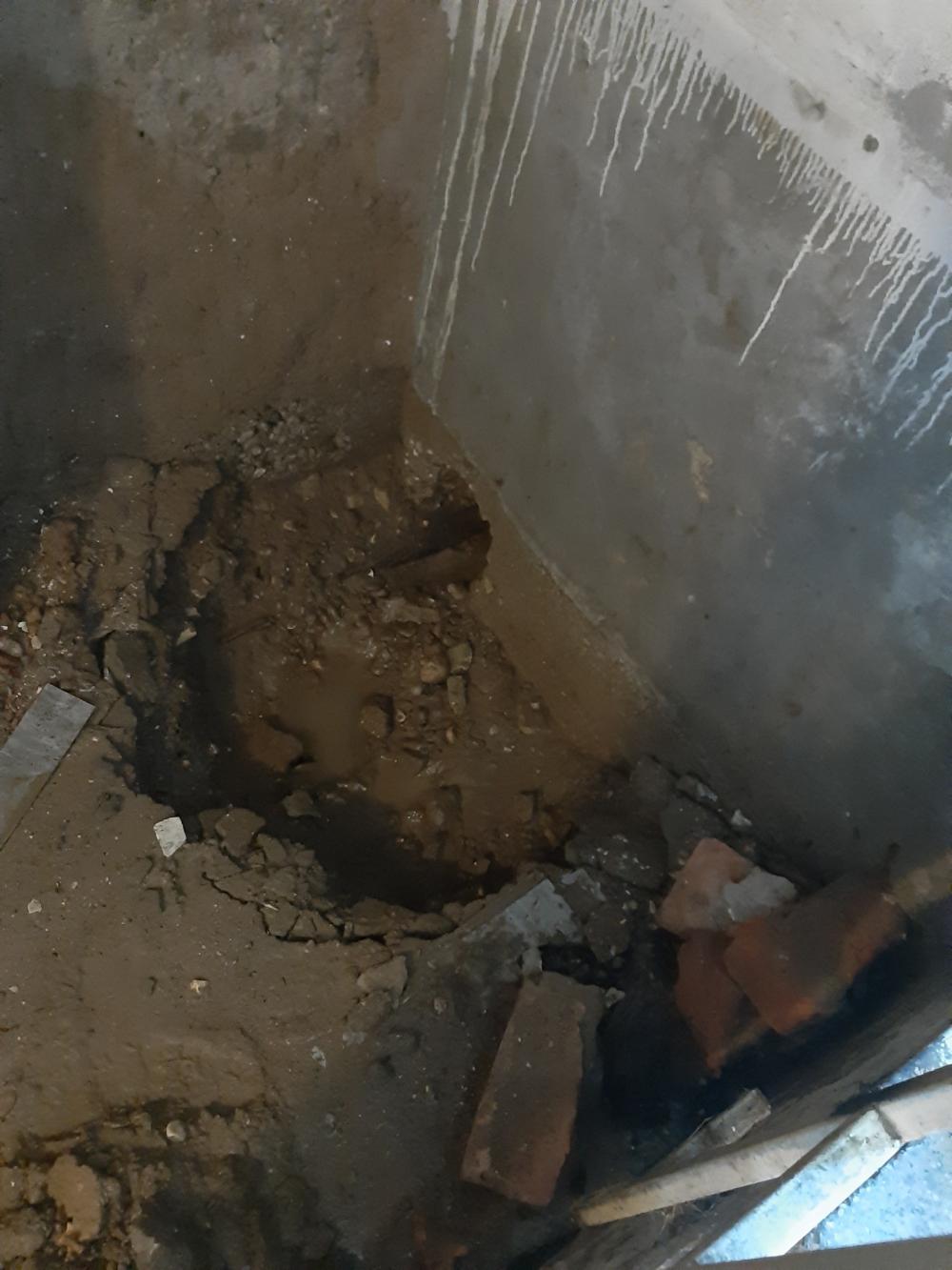Služba za održavanje vodovodne mreže i objekata:  RADOVI NA VODOVODNOJ MREŽI