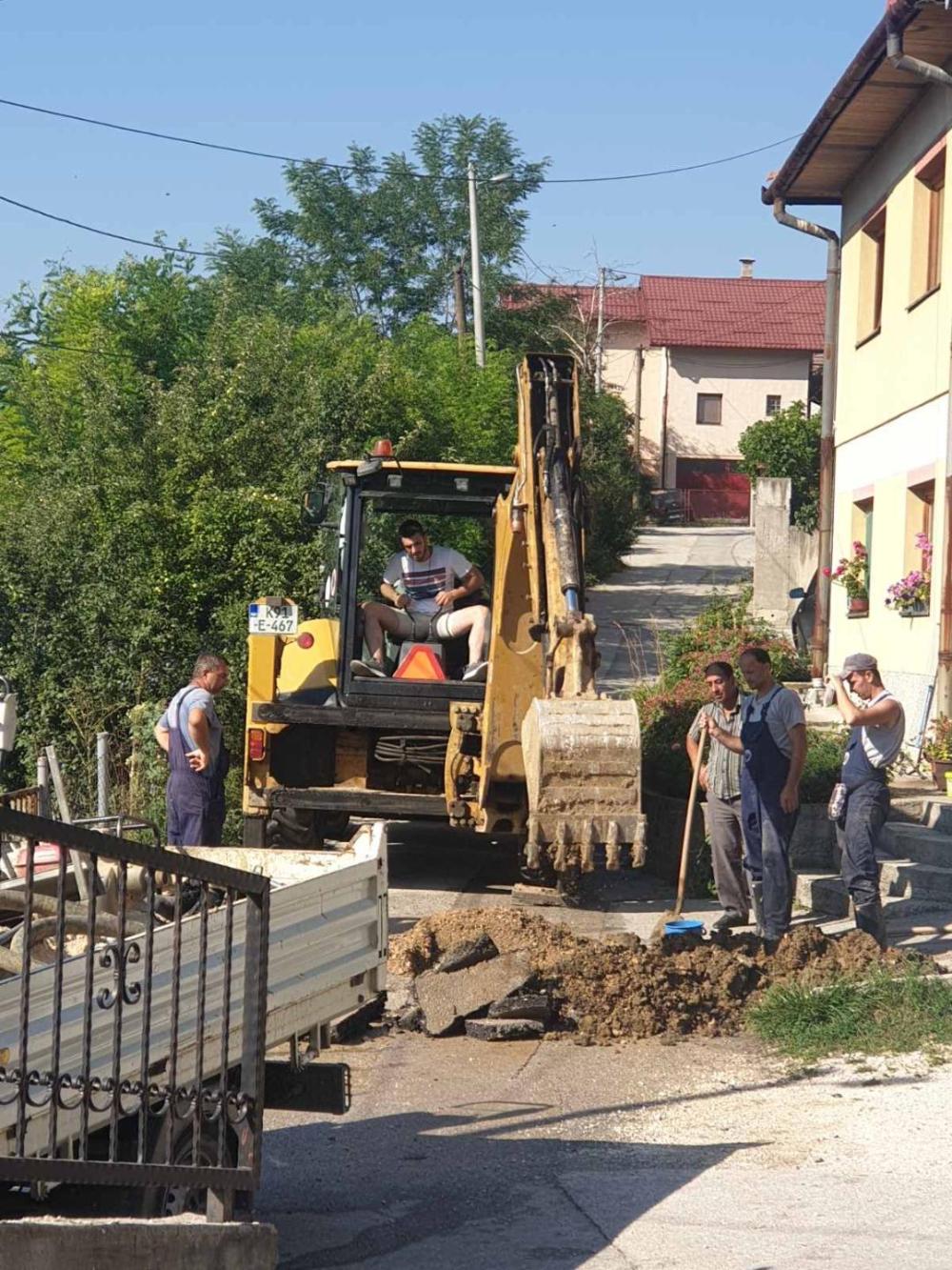 Dežurna ekipa:  AKTIVNOSTI NA VODOVODNOJ MREŽI